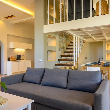 Victoria's Luxury - Private Pool, Jacuzzi Apartment Agios Nikolaos